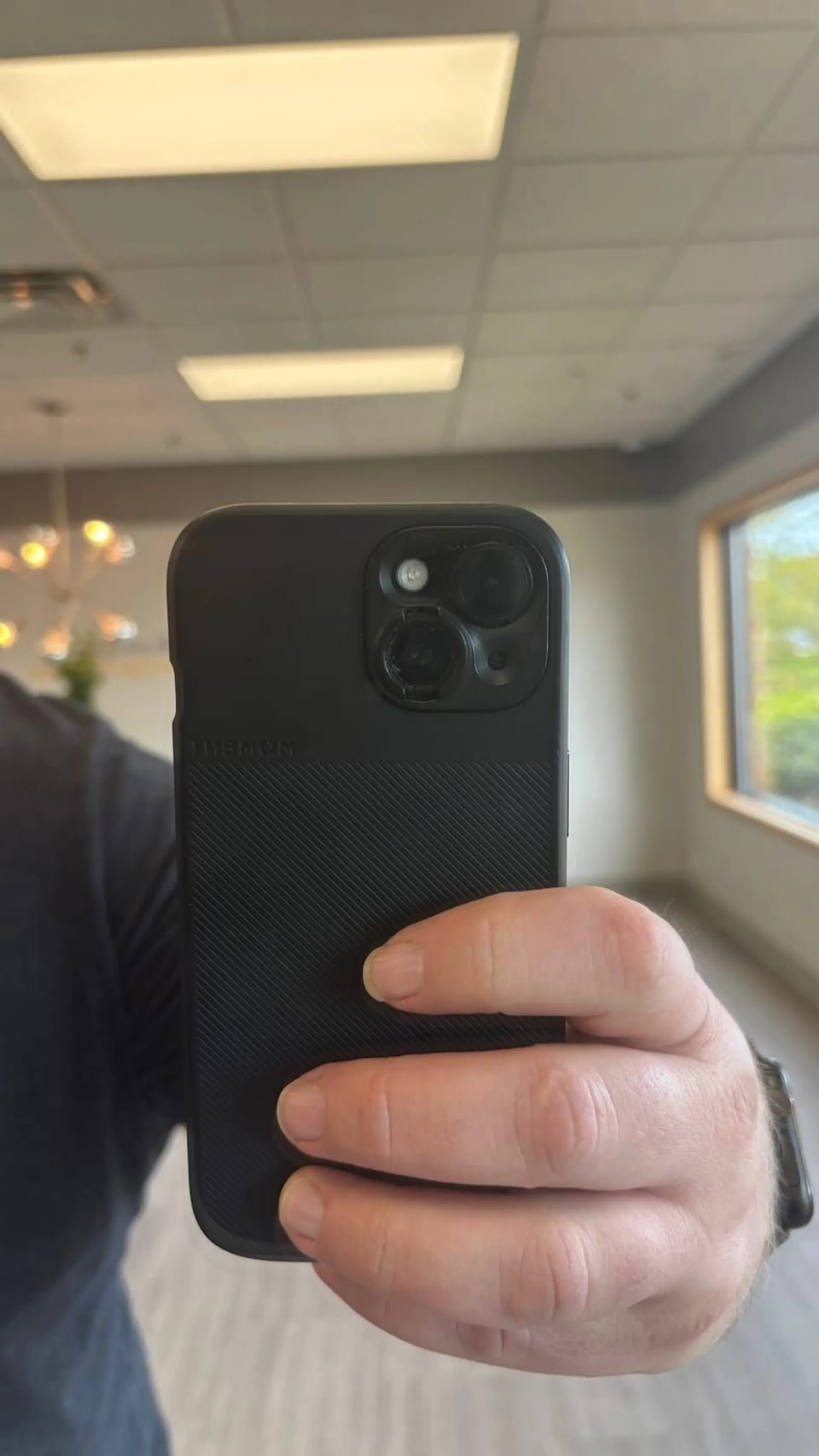 iPhone 16 Pro гэр